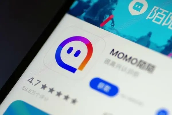 如何在陌陌上联系对方？